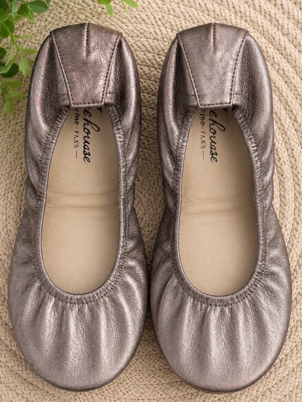 NWOB The Storehouse Flats l Gunmetal Metallic Leather Flats l Size 8